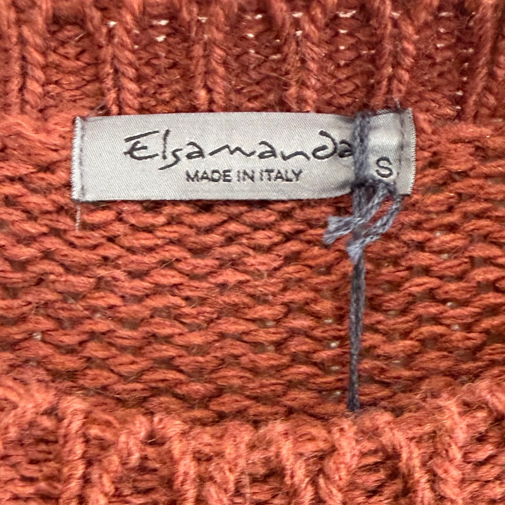 🆕 Elsamanda Elegant Brown and Cream Striped Sweater - Picture 5 of 7